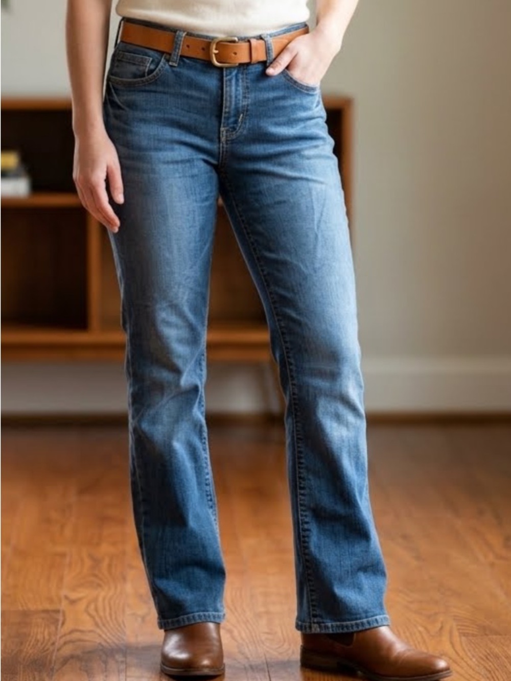 Classic Straight-Leg Women’s Jeans in Medium Blue